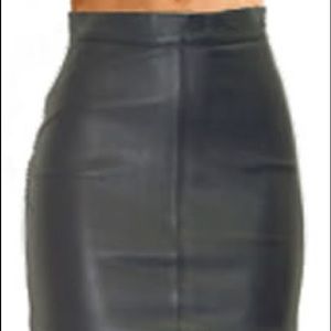 Ladies Leather Skirt 17 inches